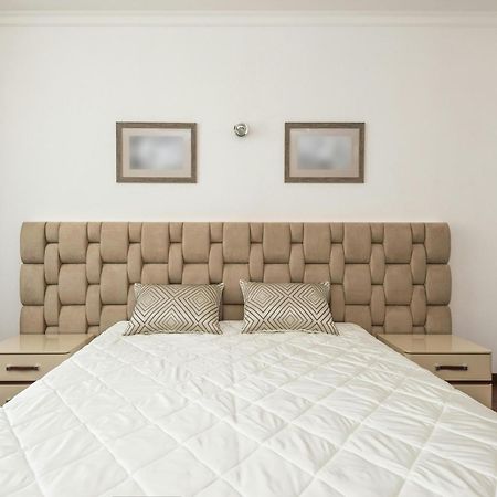 Hotel Krone A Family Hotel Near Igi Airport Delhi New Delhi Exteriör bild