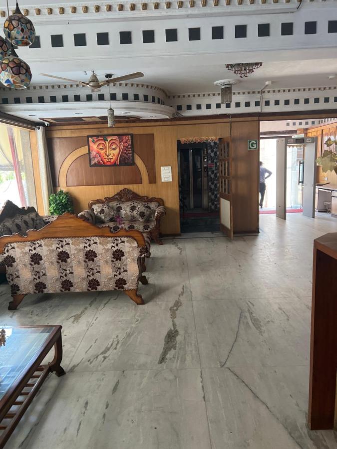 Hotel Krone A Family Hotel Near Igi Airport Delhi New Delhi Exteriör bild