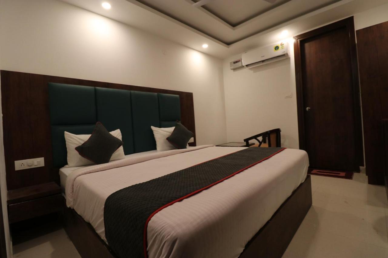 Hotel Krone A Family Hotel Near Igi Airport Delhi New Delhi Exteriör bild