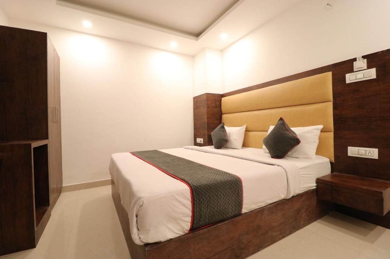 Hotel Krone A Family Hotel Near Igi Airport Delhi New Delhi Exteriör bild