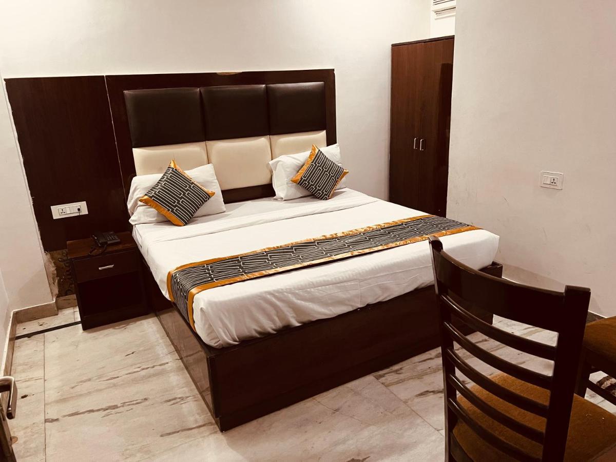 Hotel Krone A Family Hotel Near Igi Airport Delhi New Delhi Exteriör bild