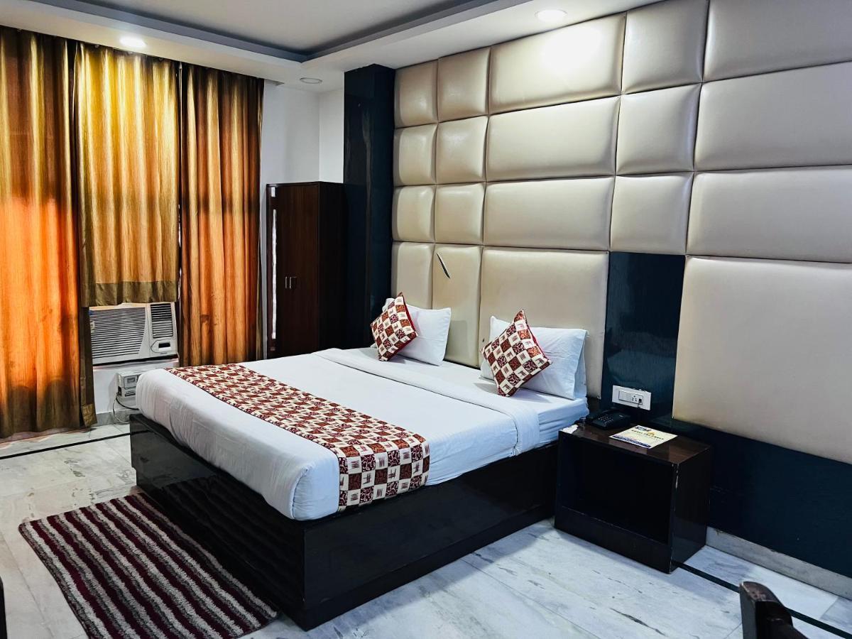 Hotel Krone A Family Hotel Near Igi Airport Delhi New Delhi Exteriör bild
