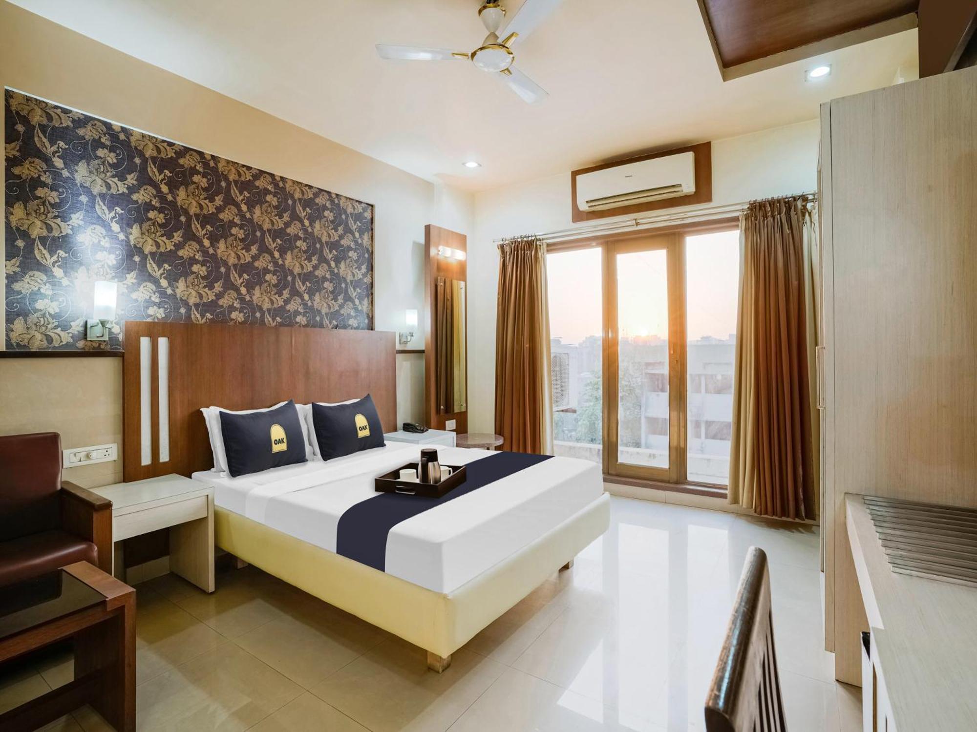 Hotel Krone A Family Hotel Near Igi Airport Delhi New Delhi Exteriör bild