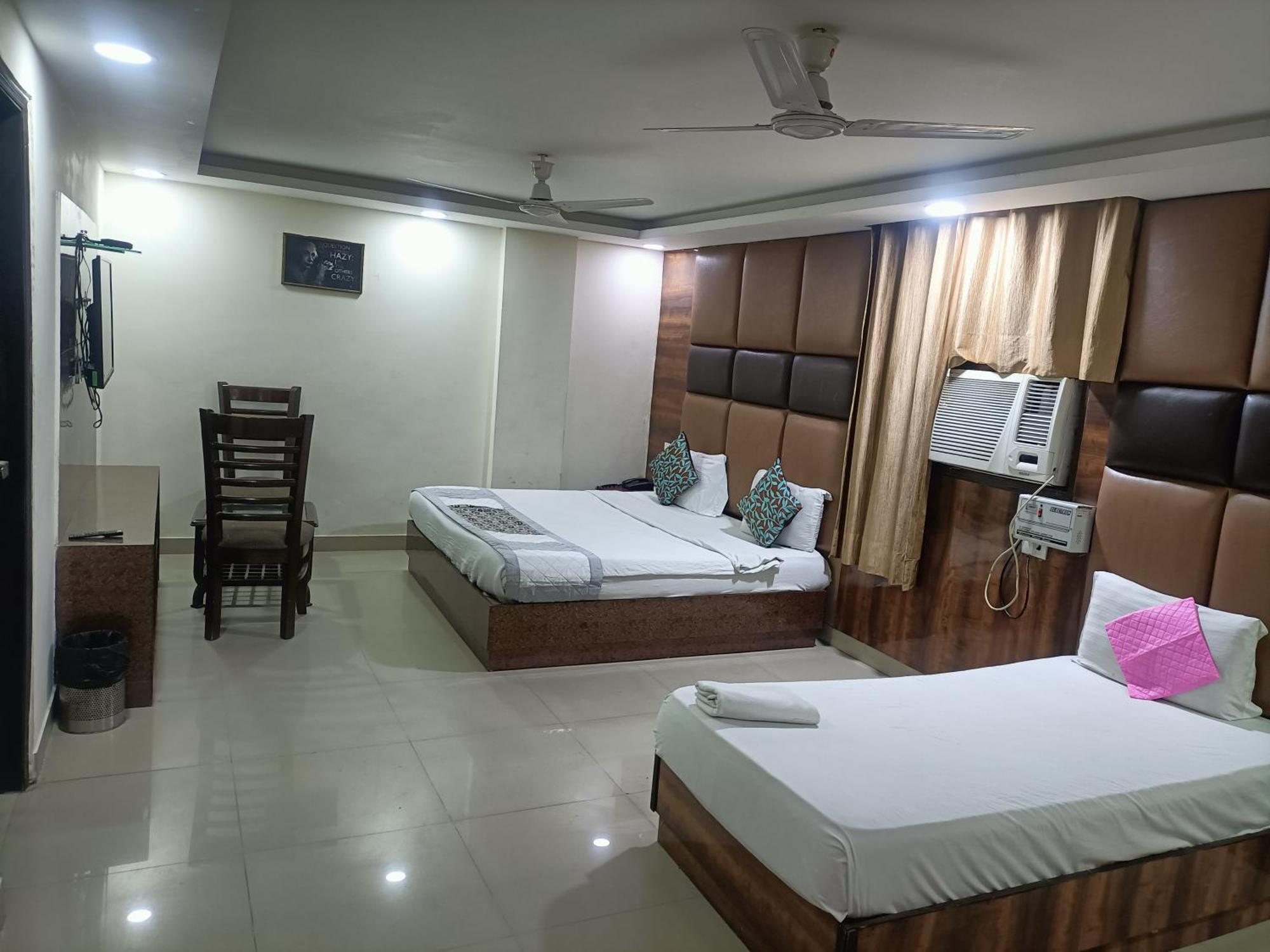 Hotel Krone A Family Hotel Near Igi Airport Delhi New Delhi Exteriör bild