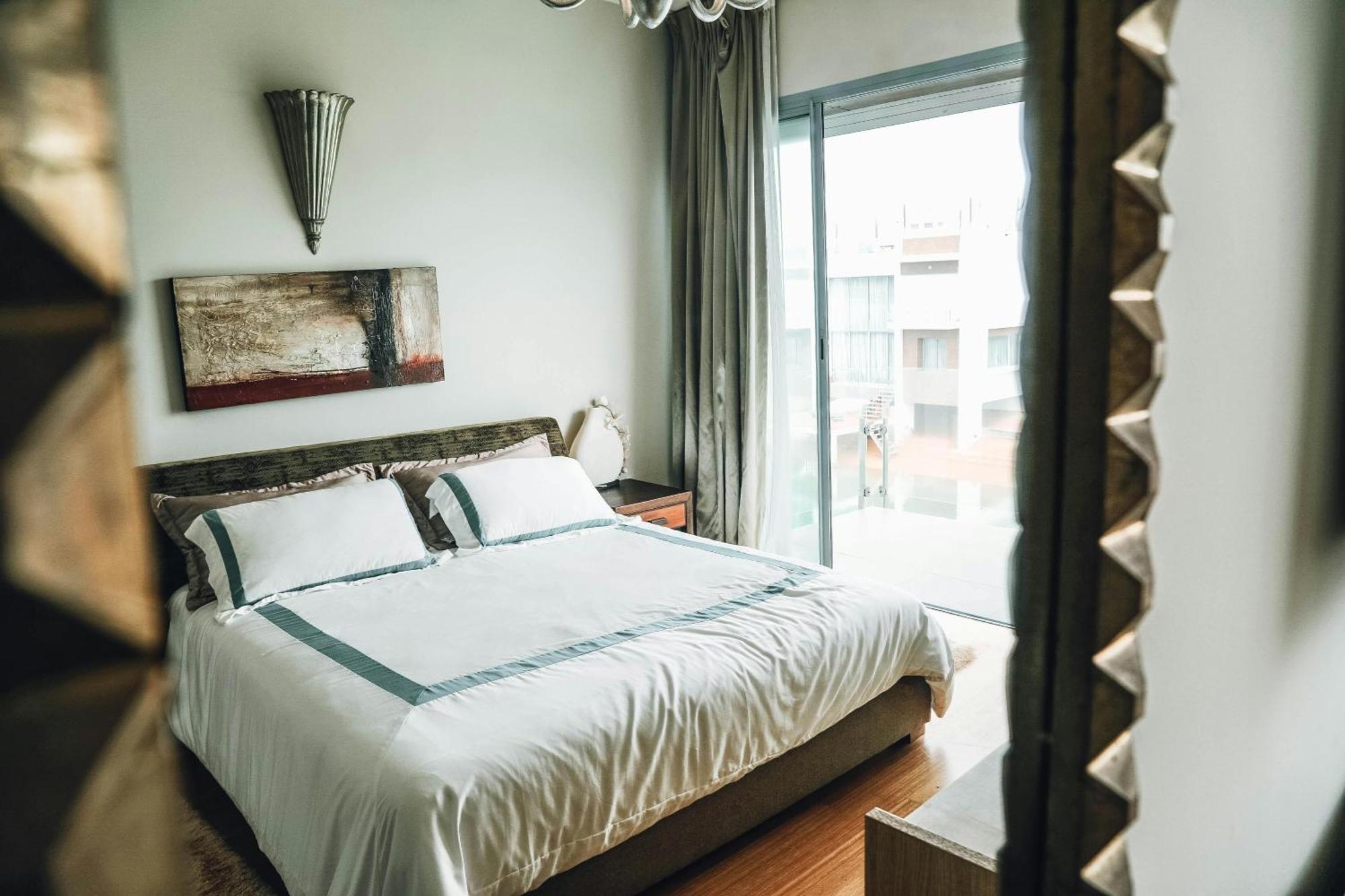 Hotel Krone A Family Hotel Near Igi Airport Delhi New Delhi Exteriör bild